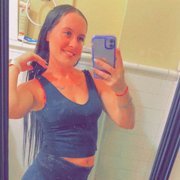 Meet your Posher, Caitlan - Picture 1 of 1